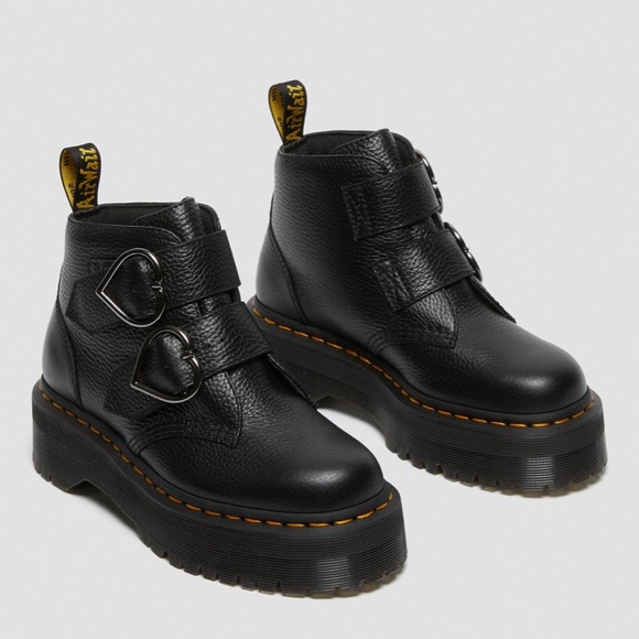 Dr. Martens Shoes - Doc Martens Devon Heart Leather Platform Boots NWT